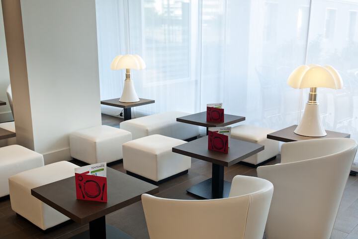 Guest Lobby
