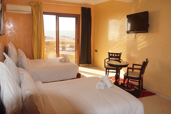 Room 3 of 20