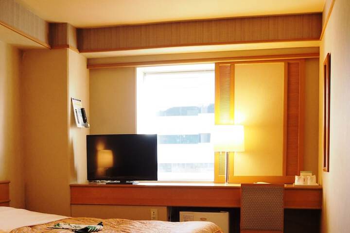 Room 10 of 47