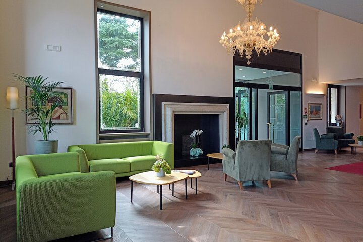Lobby Photos