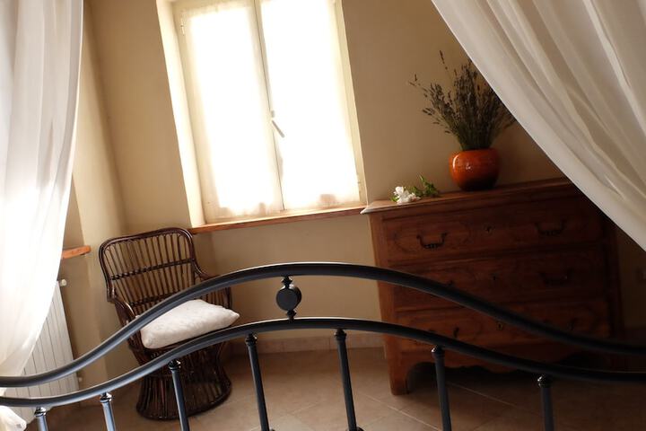 Room 14 of 25