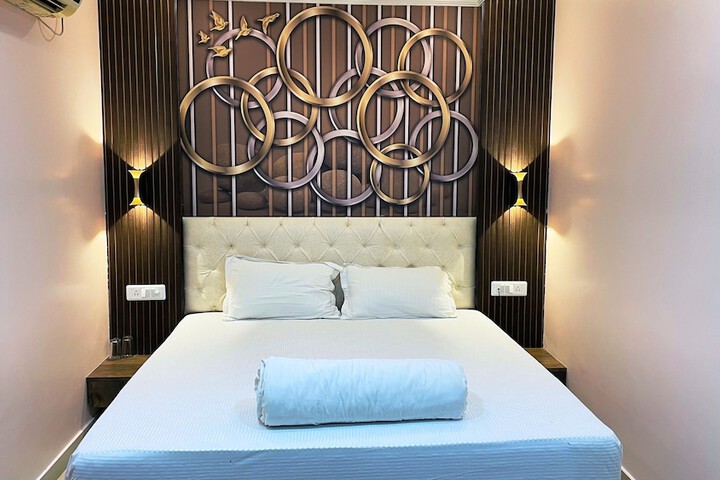 Room 25 of 64