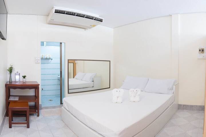 Room 4 of 21