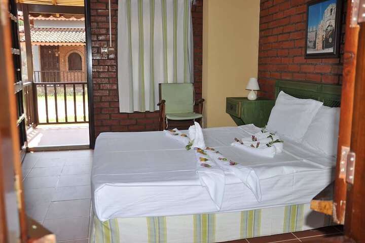Room 5 of 37