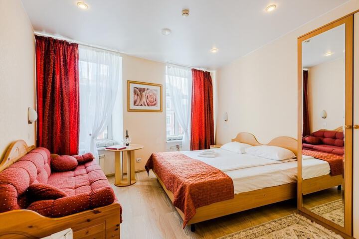 Room 15 of 48