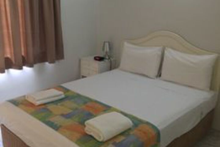 Room 15 of 39