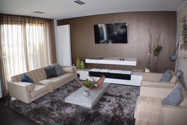 Room 19 of 37