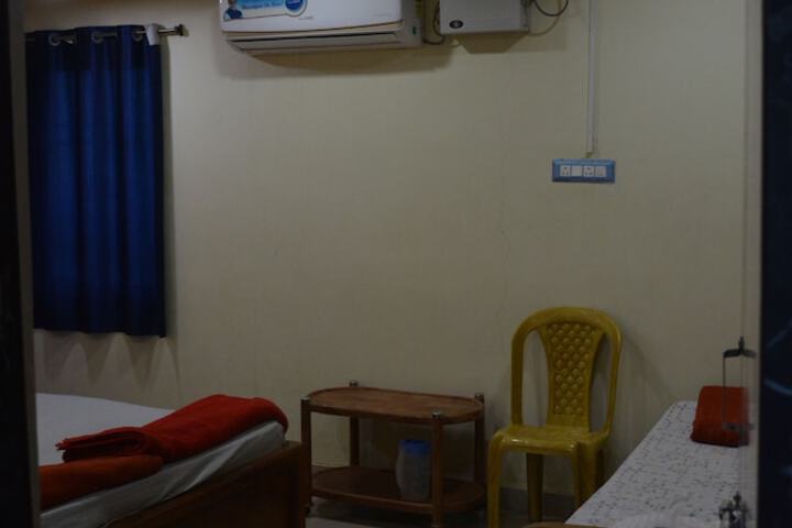Room 46 of 94