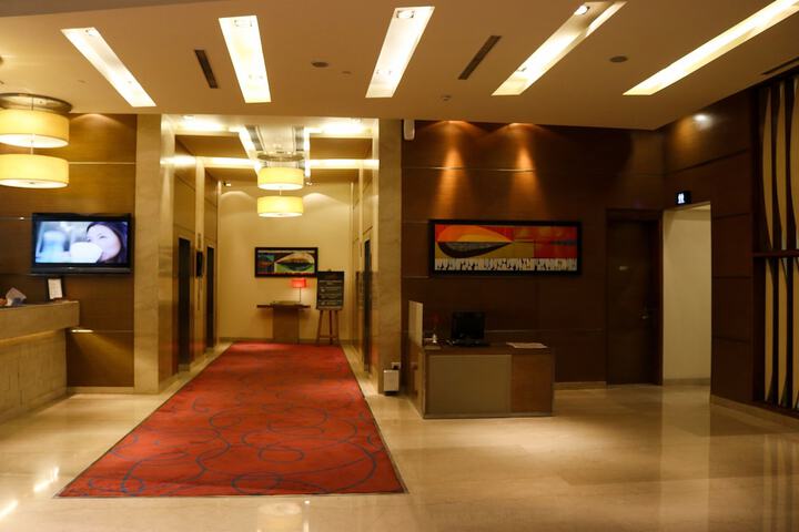 Hotel Lobby