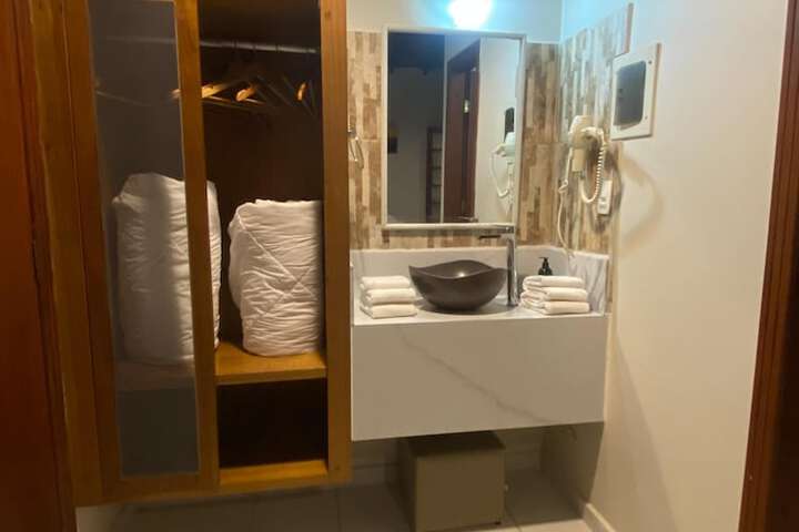 Room 38 of 70