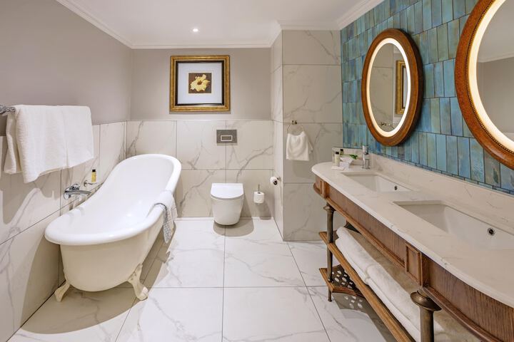 Bathroom Interior Photo