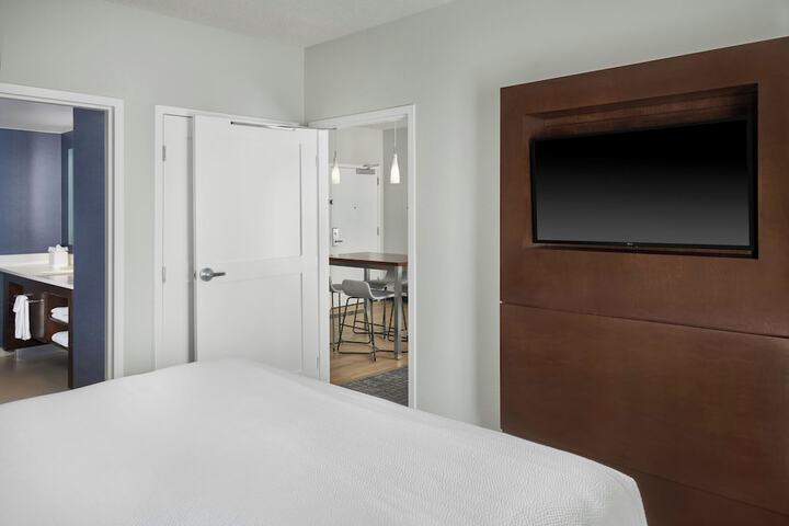 Room 14 of 50