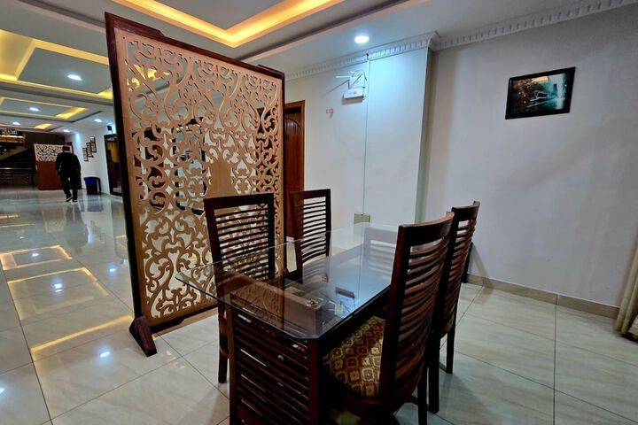 Ballroom/Hall 77 of 87