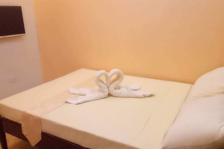 Room 4 of 22
