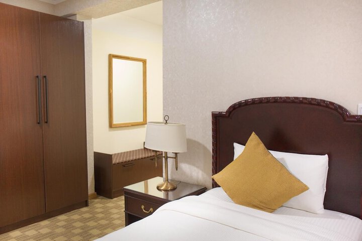 Room 7 of 22