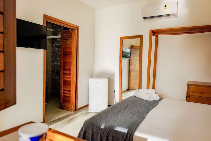 Room 11 of 64