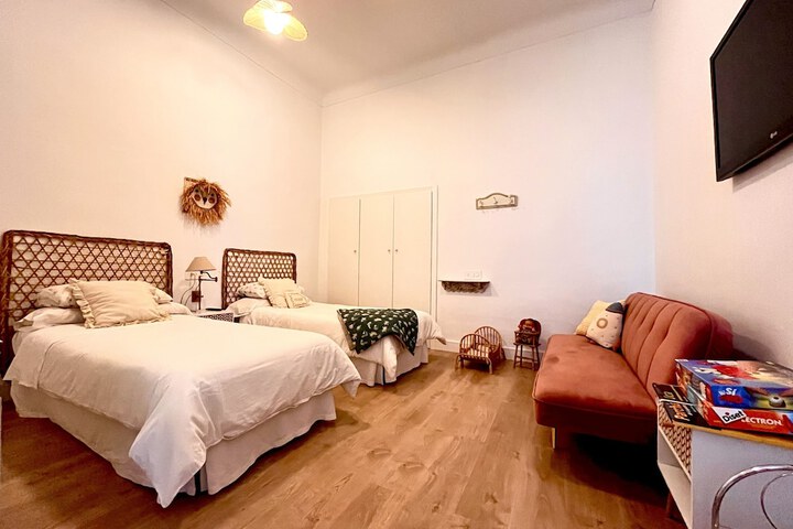 Room 21 of 74