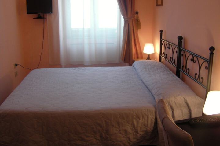 Room 34 of 55