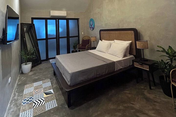 Room 5 of 31