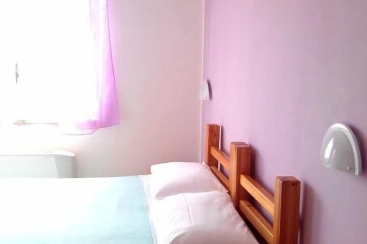 Room 12 of 42