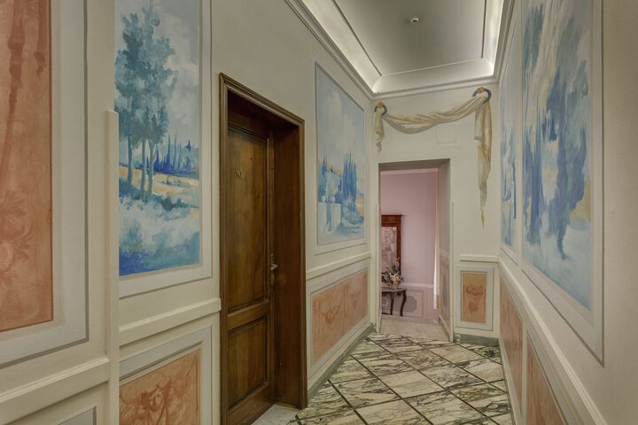 Ballroom/Hall 73 of 84