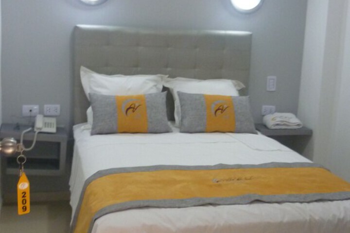 Room 8 of 31