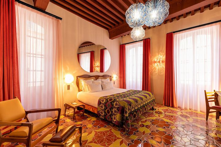 Room 4 of 21