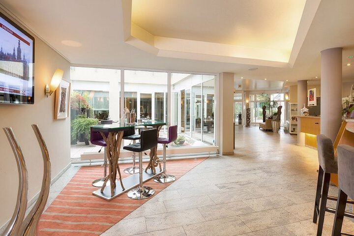 Lobby Entry