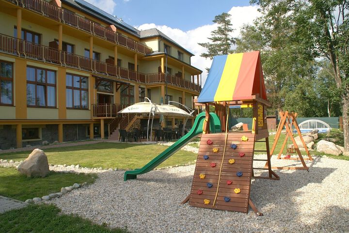 Children's play area - outdoor
