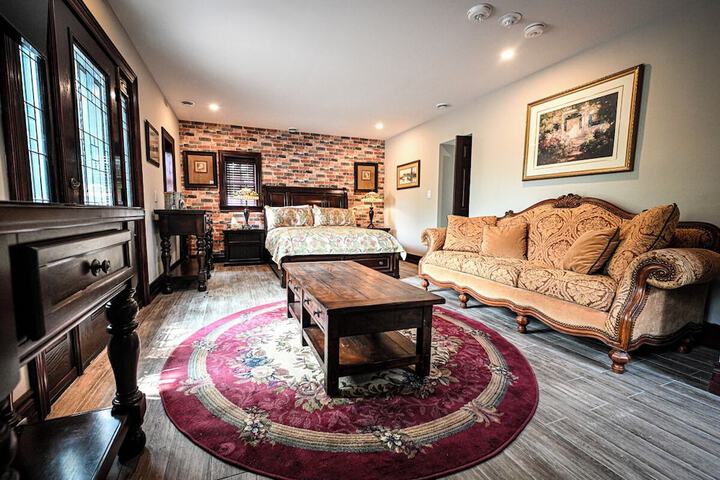 Room 3 of 22