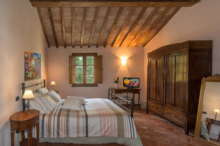 Room 10 of 54