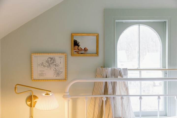 Room 10 of 52