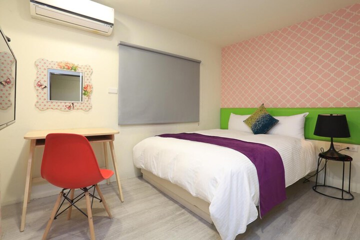 Room 20 of 35
