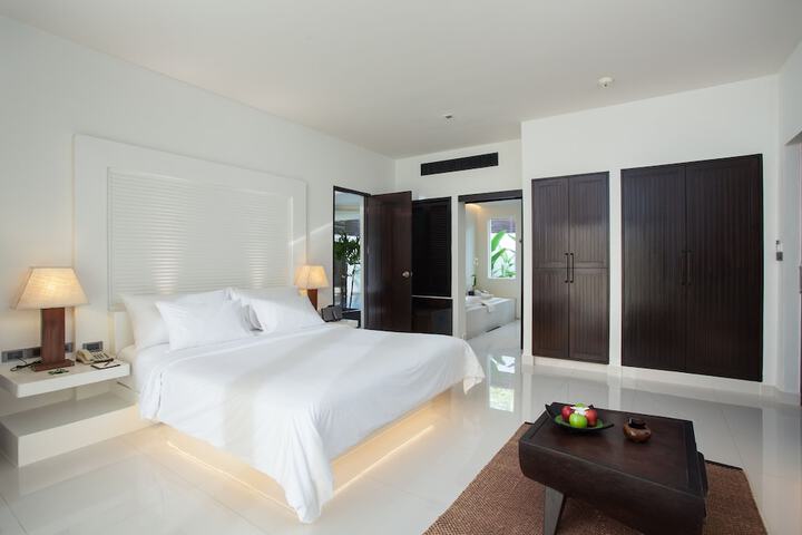 Room 37 of 229