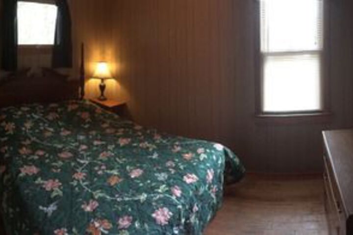 Room 17 of 32