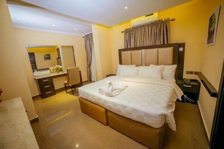 Room 7 of 52