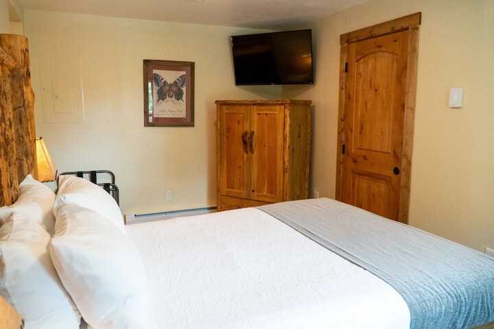 Room 29 of 137