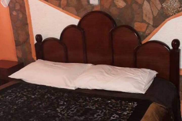 Room 8 of 24