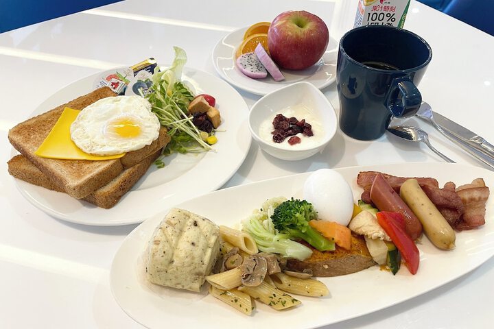 Breakfast/Coffee Service 27 of 42