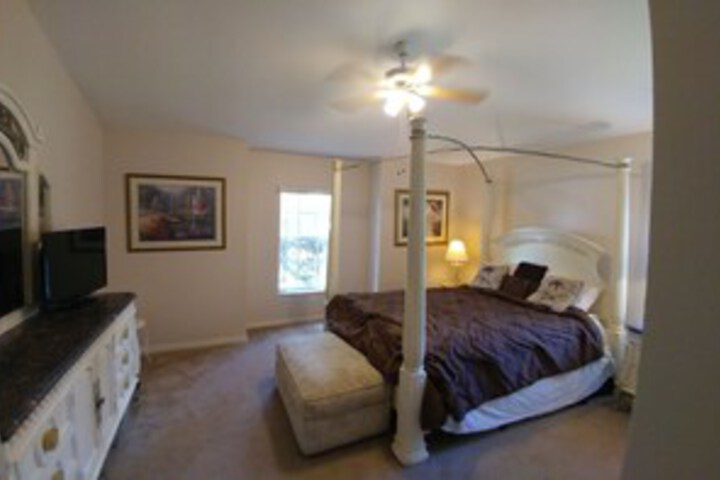 Room 30 of 37