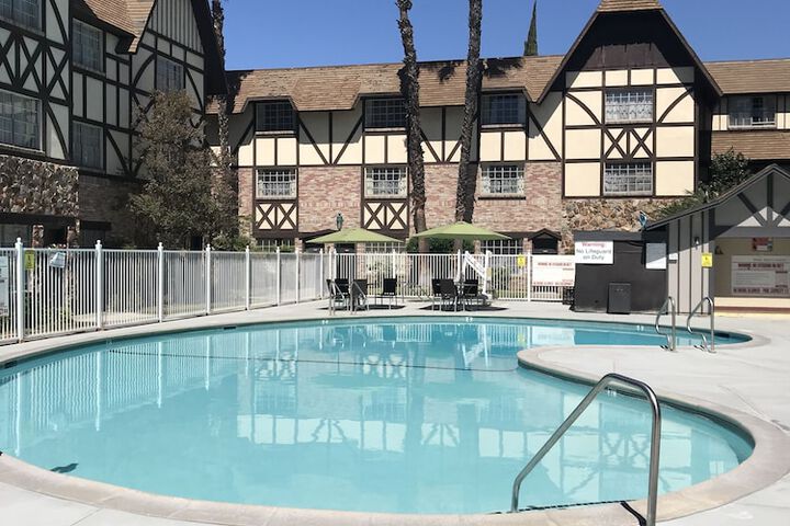 Anaheim Majestic Garden Hotel Anaheim Ca 900 South Disneyland
