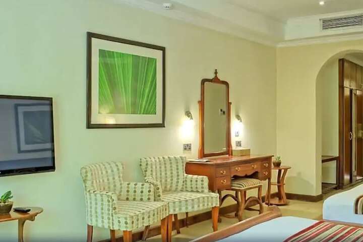 Room 37 of 68