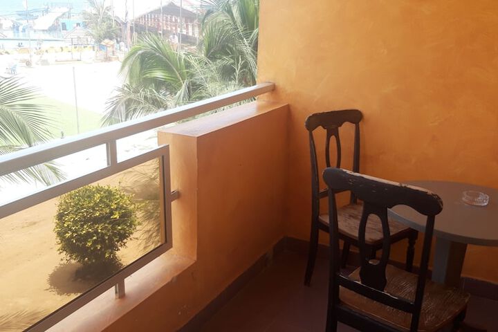 Room 28 of 62