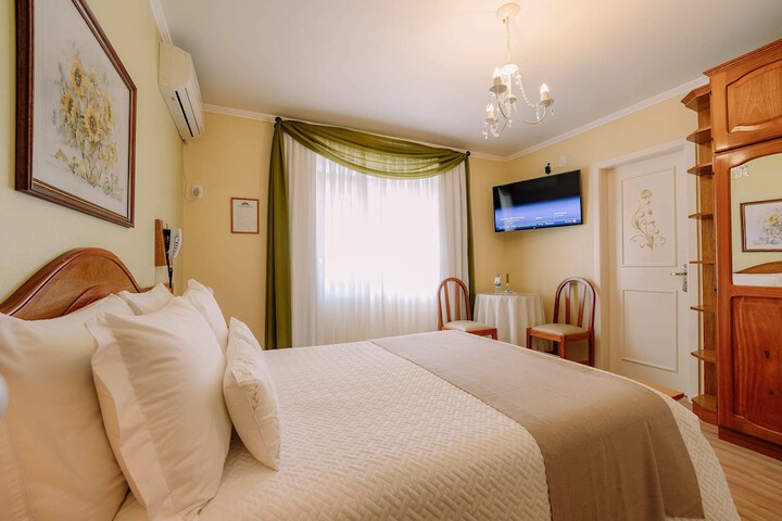 Room 46 of 95