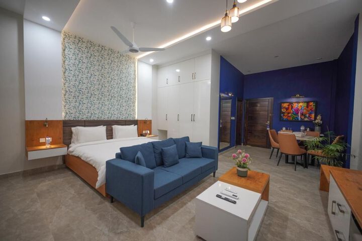 Room 5 of 5