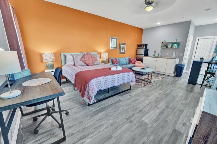 Room 34 of 111