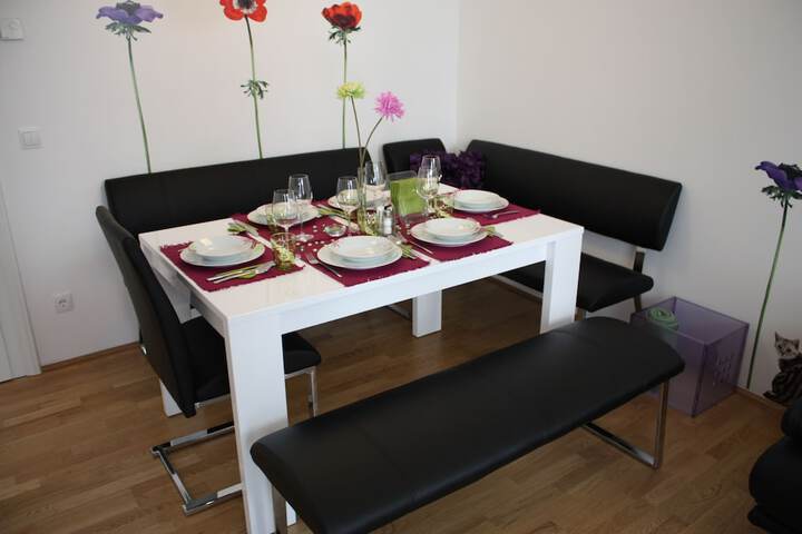 Room 5 of 21