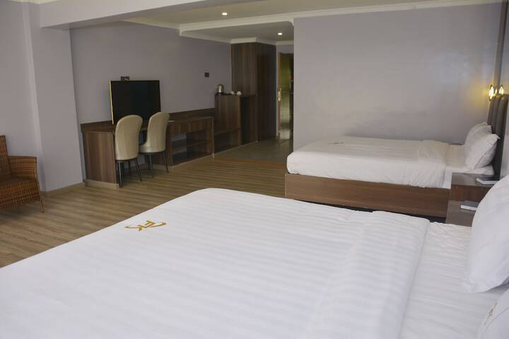 Room 10 of 50