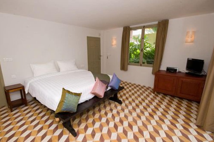 Room 7 of 40
