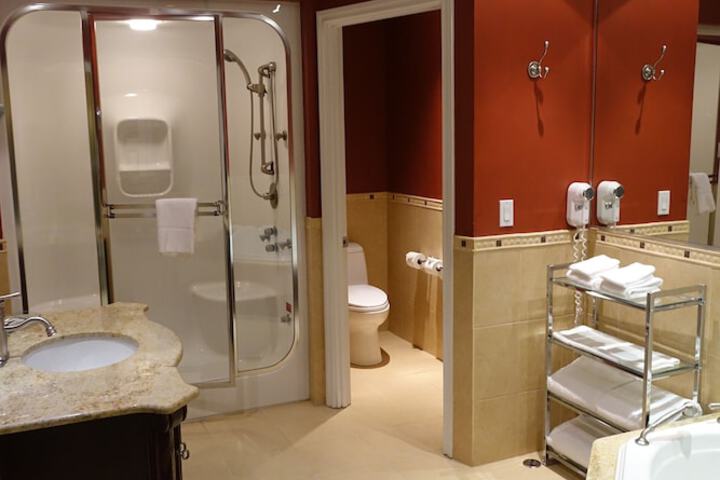 Room 40 of 62